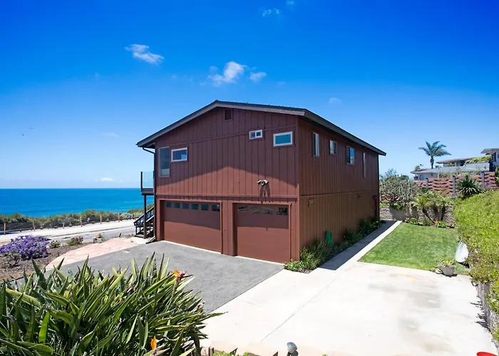 Catch Some Waves! Panoramic Ocean Views!- Cardiff Surfer